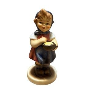 Goebel Hummel collector Club in box “From me to You” #629 Figurine